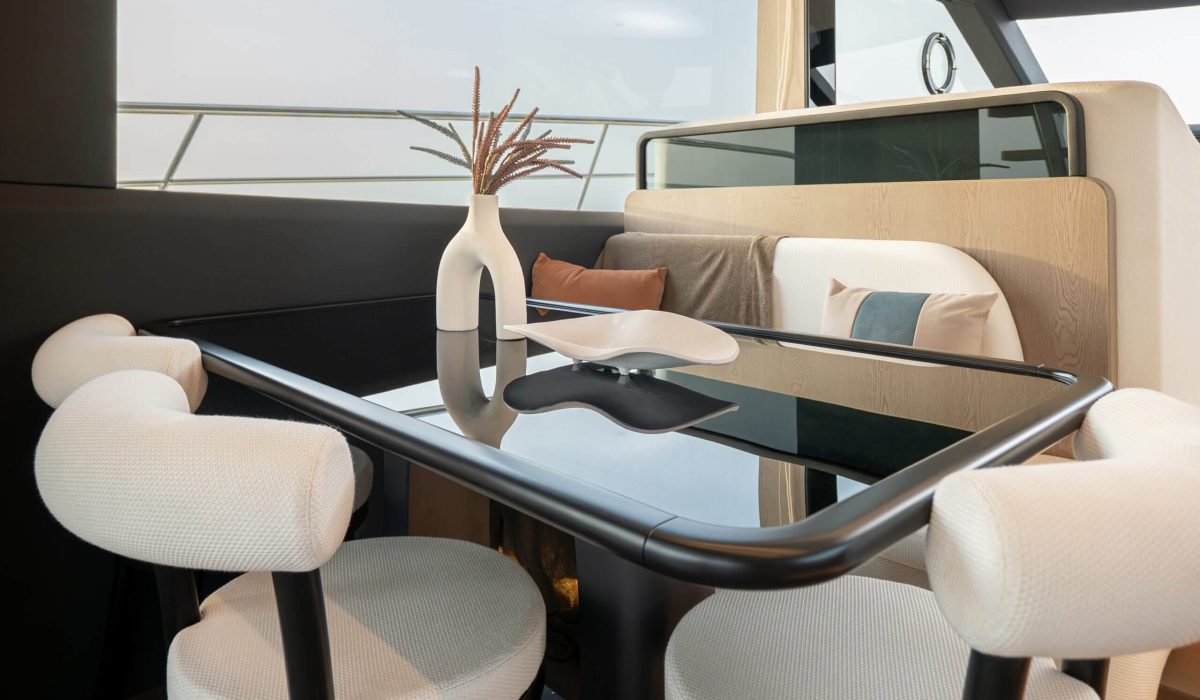 Majesty-60_Details_1-scaled