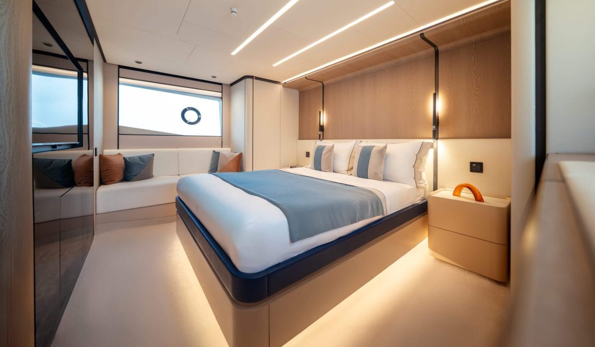 Majesty-60_Owners-Cabin-1-scaled