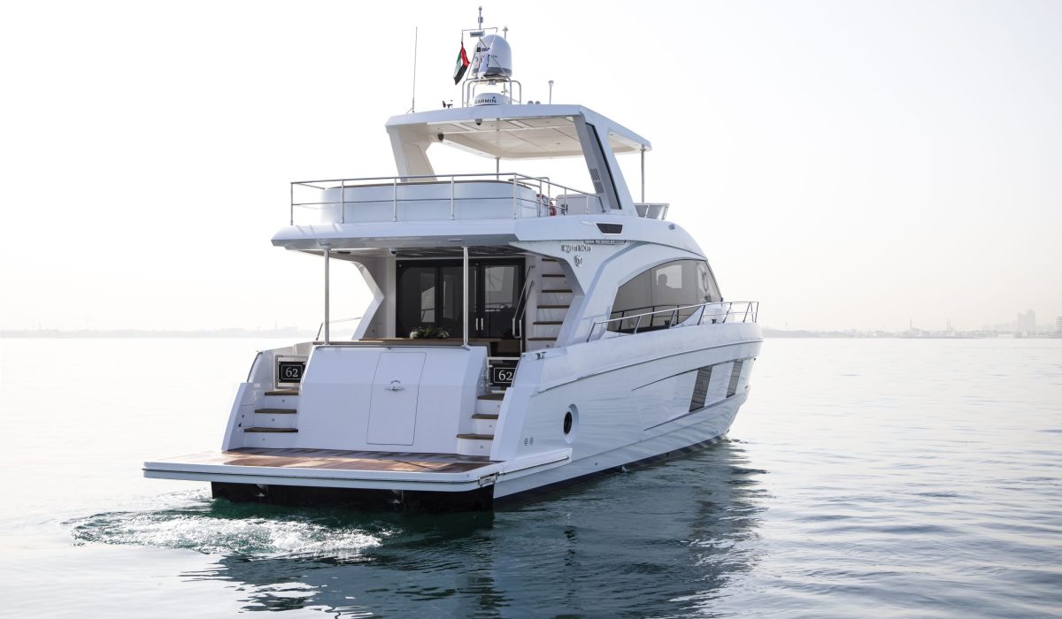 Majesty 62 Ngoai that 2