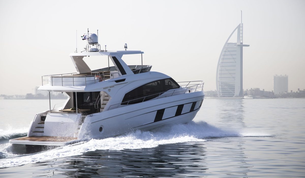 Majesty 62 Ngoai that 9