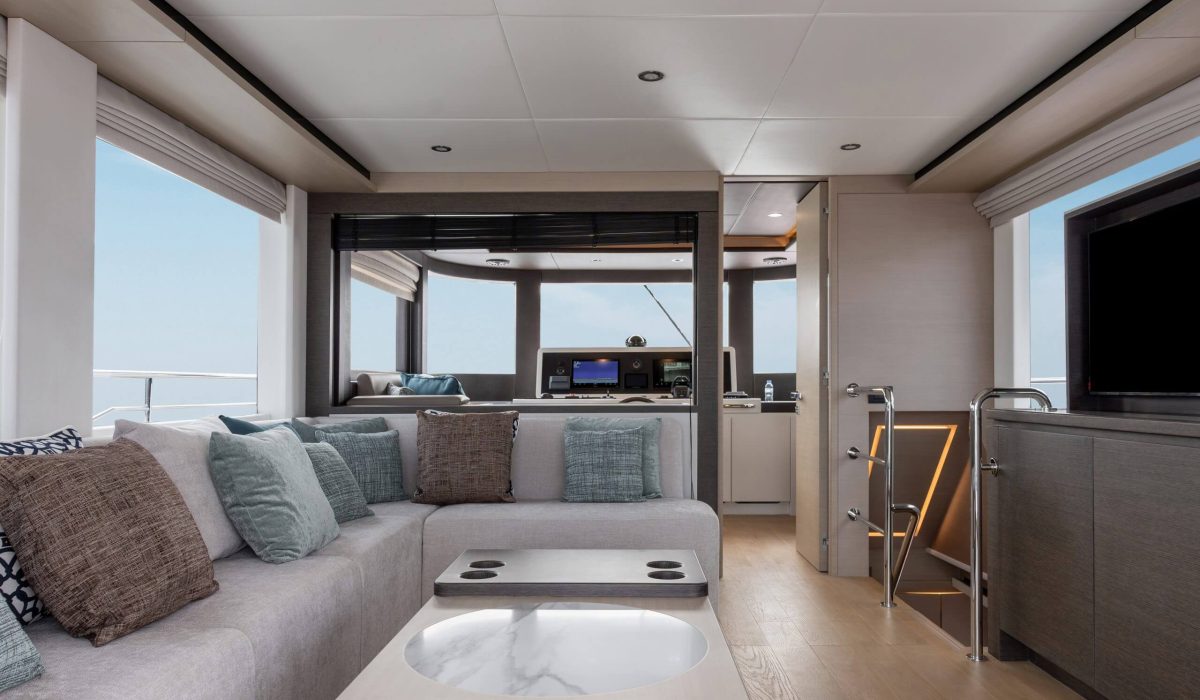 Upper-Deck-Salon-1-scaled