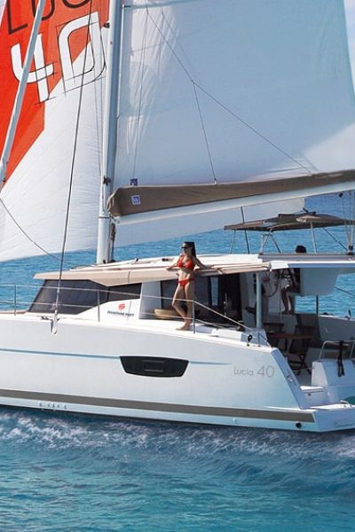 lucia-40-fountaine-pajot-sailing-catamarans-img-1