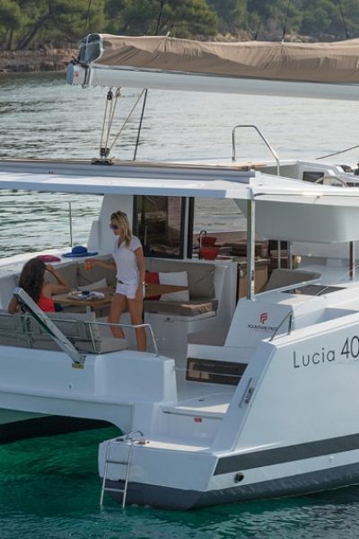 lucia-40-fountaine-pajot-sailing-catamarans-img-8