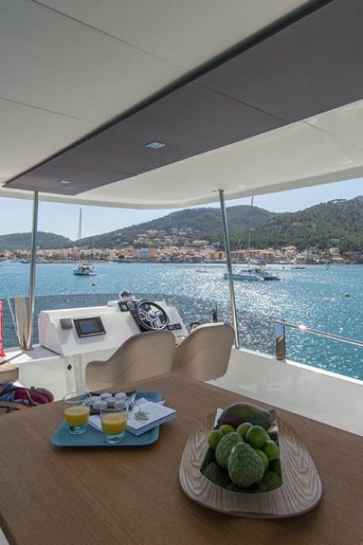 my-37-fountaine-pajot-motor-yachts-img-14